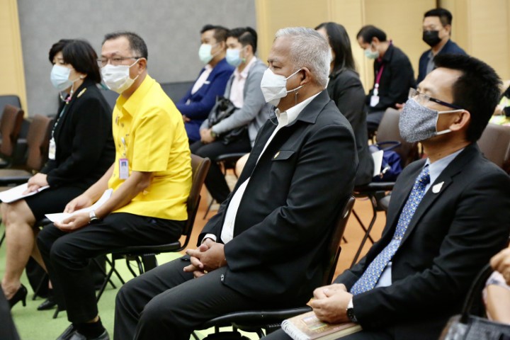 ปลัด พม. เป็นประธา�