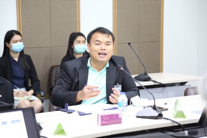 รองปลัด พม. เป็นปร�