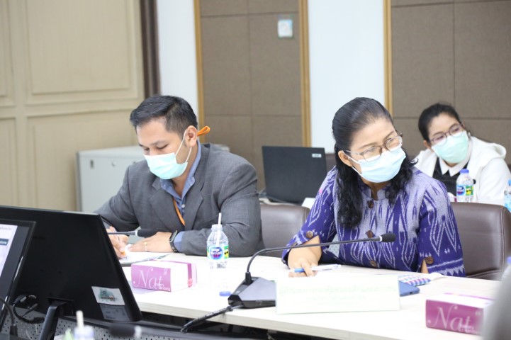 รองปลัด พม. เป็นปร�