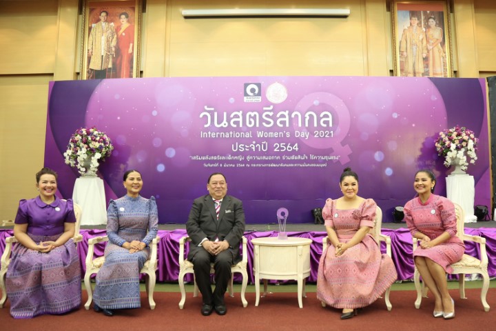 รมว.พม. เป็นประธาน�
