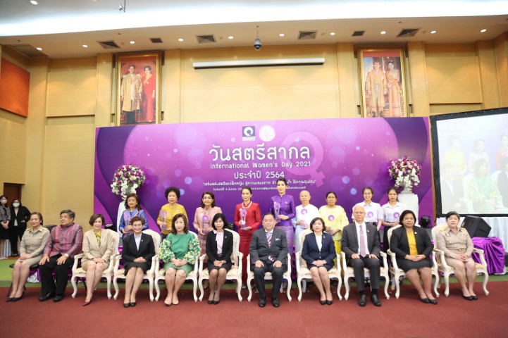 รมว.พม. เป็นประธาน�