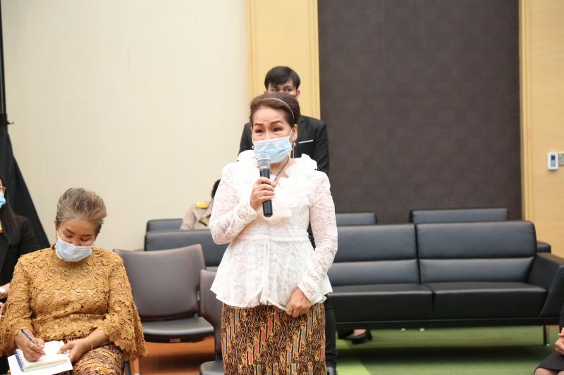 รมว.พม. ร่วมให้กำล�