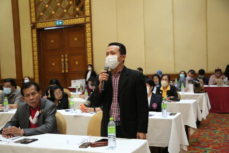 รมว.พม. มอบนโยบายก�