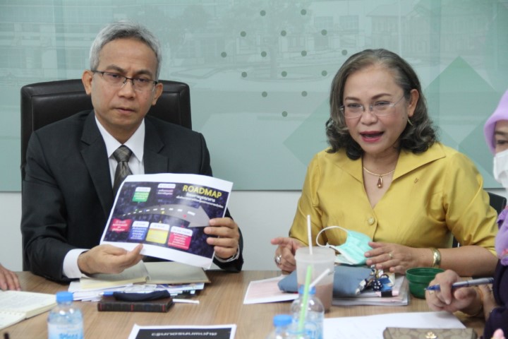 ปลัด พม. เข้าร่วมก�