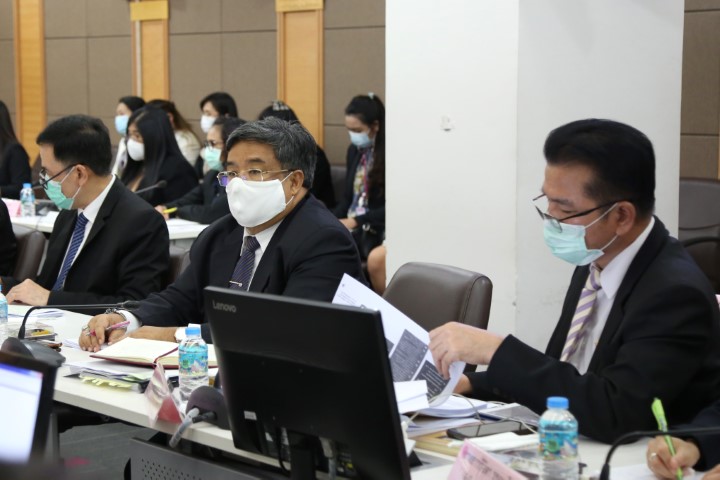 รมว.พม. ประชุมผู้บ�