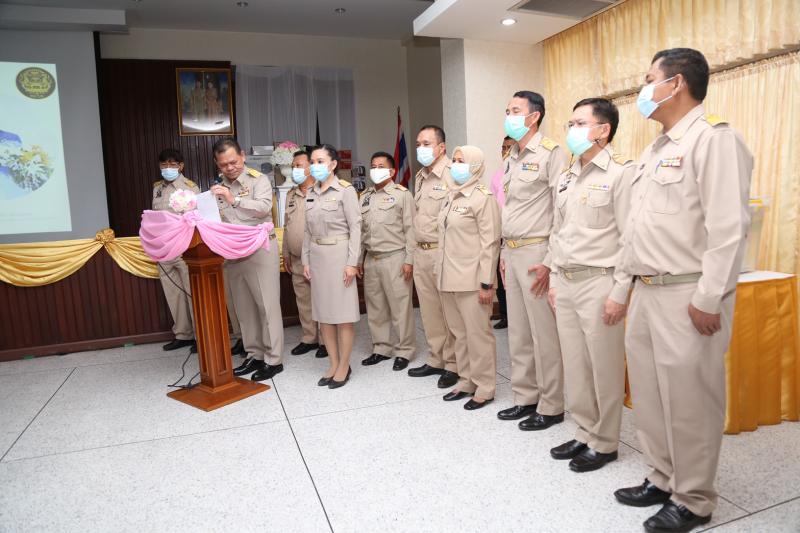 รมว.พม. ลงพื้นที่จ�