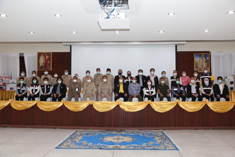 รมว.พม. ลงพื้นที่จ�