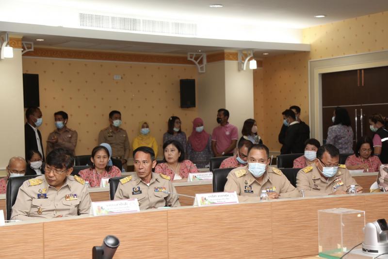 รมว.พม. เป็นประธาน�