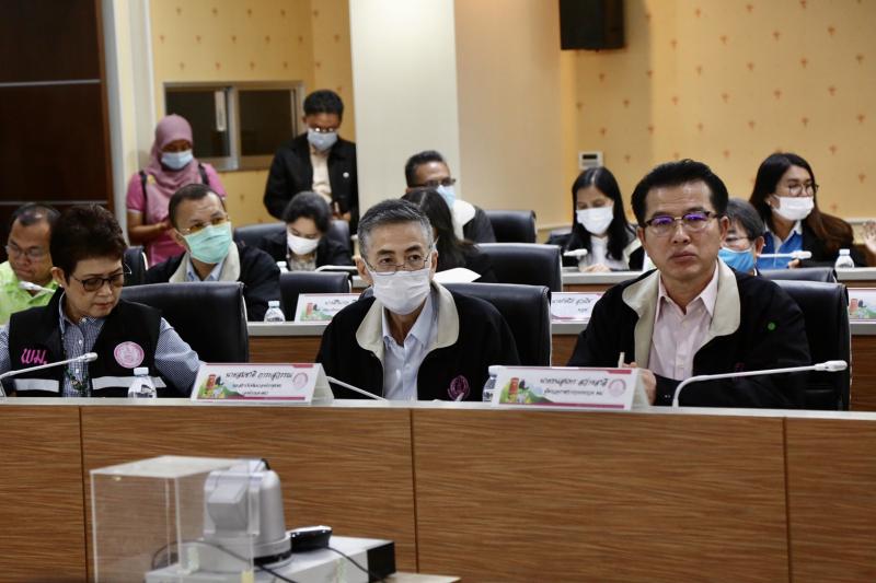 รมว.พม. เป็นประธาน�