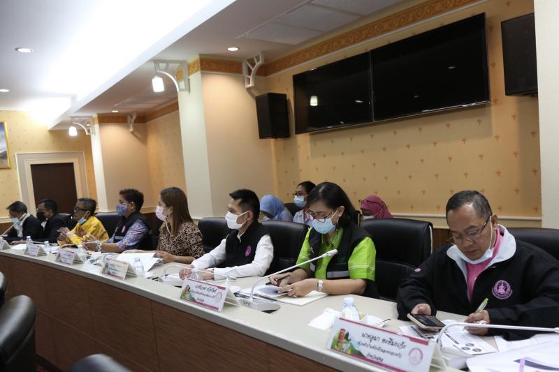 รมว.พม. เป็นประธาน�