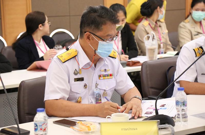 รมว.พม.ประชุมคณะอน