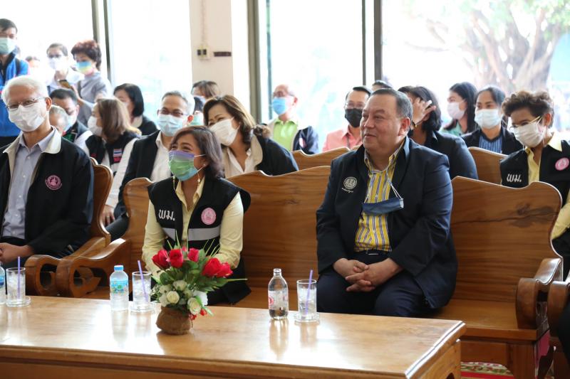 รมว.พม.ลงพื้นที่จั
