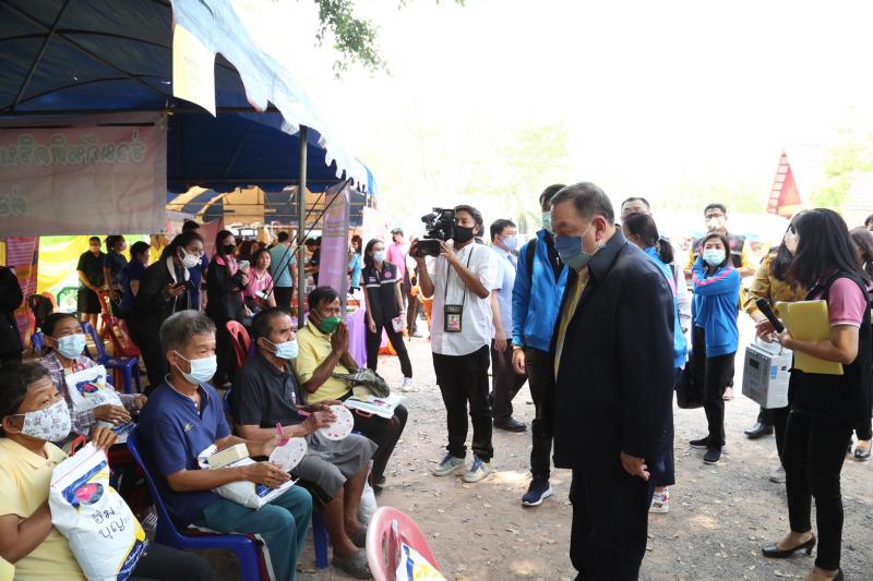 รมว.พม.ลงพื้นที่จั