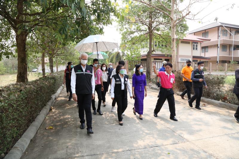 ปลัด พม. พร้อมคณะผ�