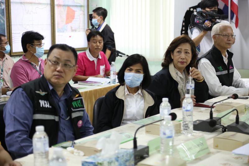 ปลัด พม. พร้อมคณะผ�