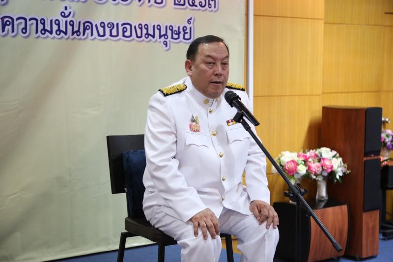 รมว.พม. เป็นประธาน�