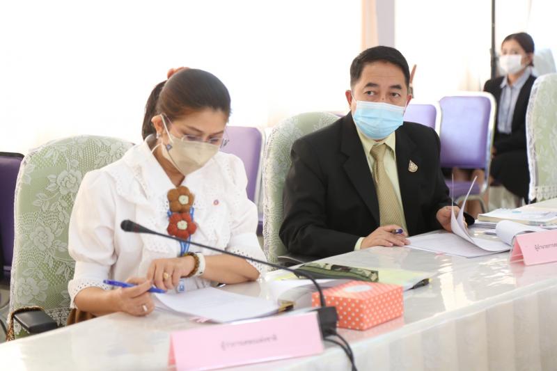 ปลัด พม. เป็นประธา�