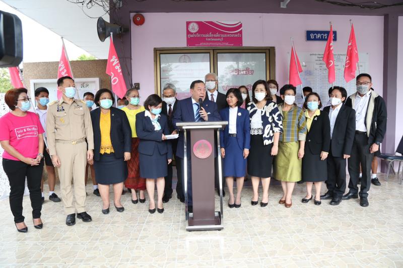 รมว.พม. เป็นประธาน�