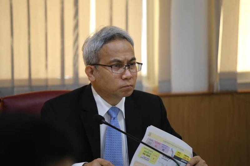 รองปลัด พม. เป็นปร�