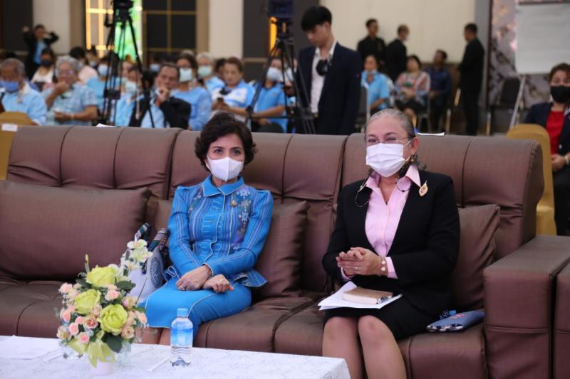 รองปลัด พม. ร่วมงา�