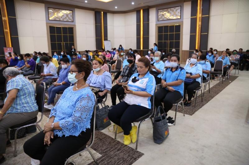 รองปลัด พม. ร่วมงา�