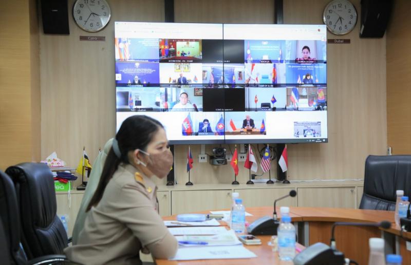 รองปลัด พม. เข้าร่�