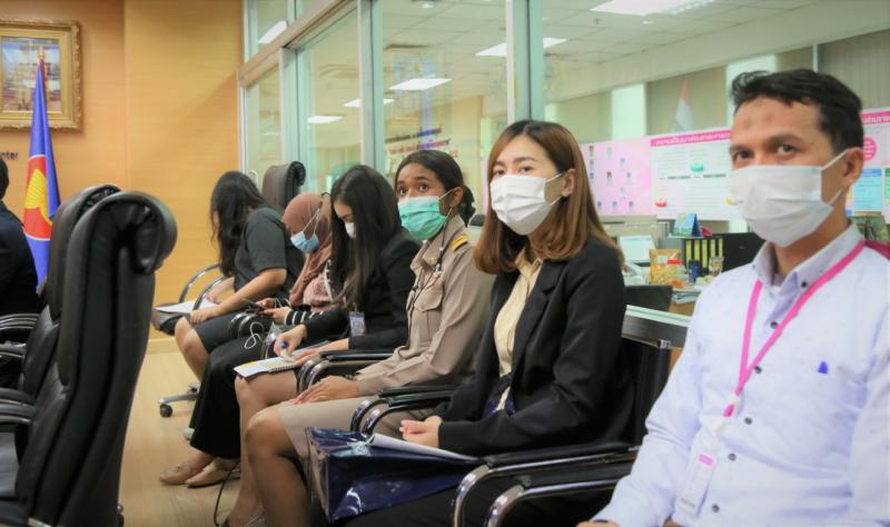 รองปลัด พม. เข้าร่�