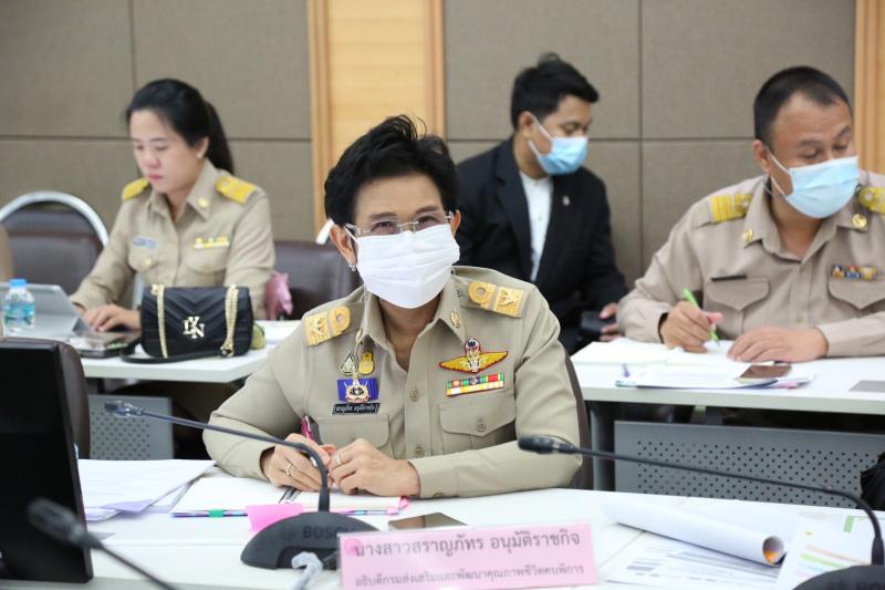 รมว.พม. เป็นประธาน�