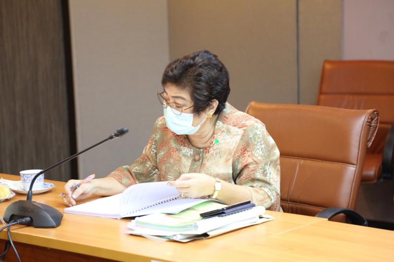 รองปลัด พม. เป็นปร�