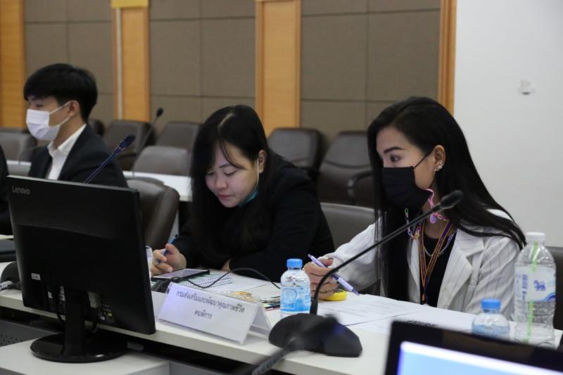 รองปลัด พม. ได้รับ�
