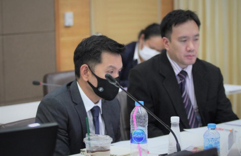 ปลัด พม. รับมอบหมา�