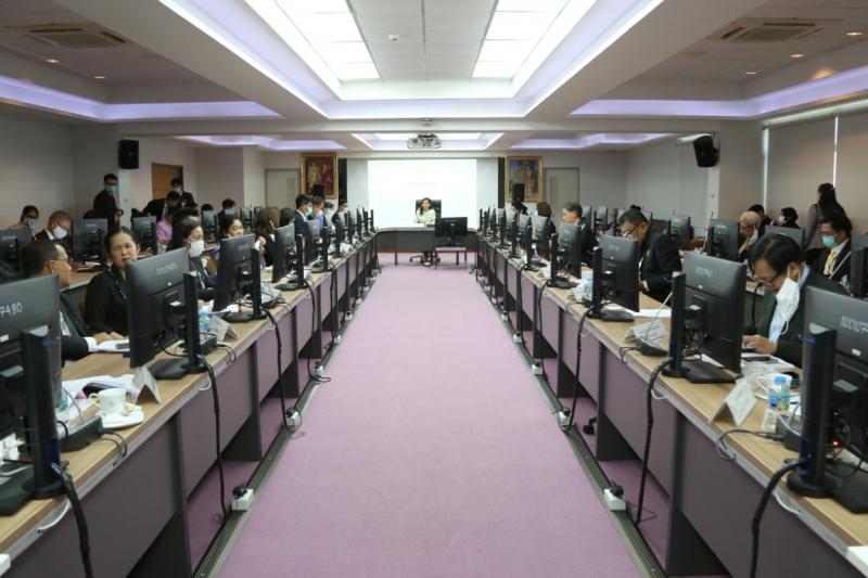 รองปลัด พม. ประชุม�