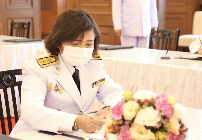 ปลัด พม. นำคณะผู้บ�