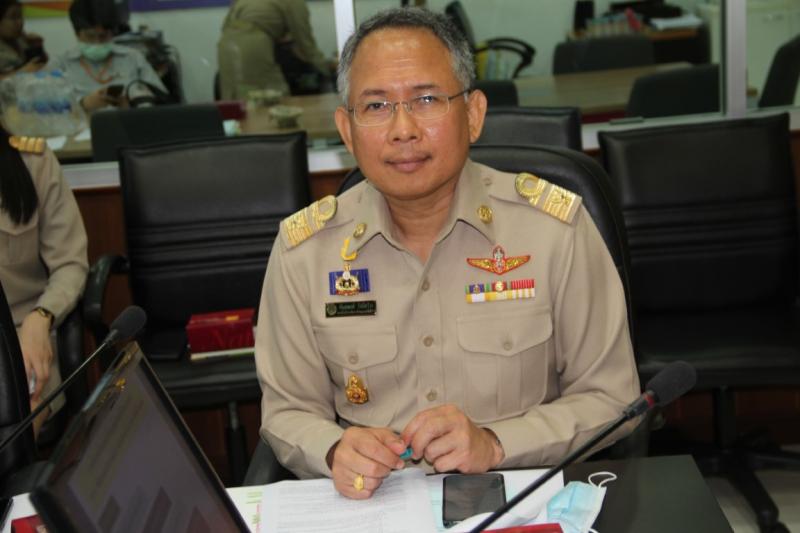 รองปลัด พม. เป็นปร�