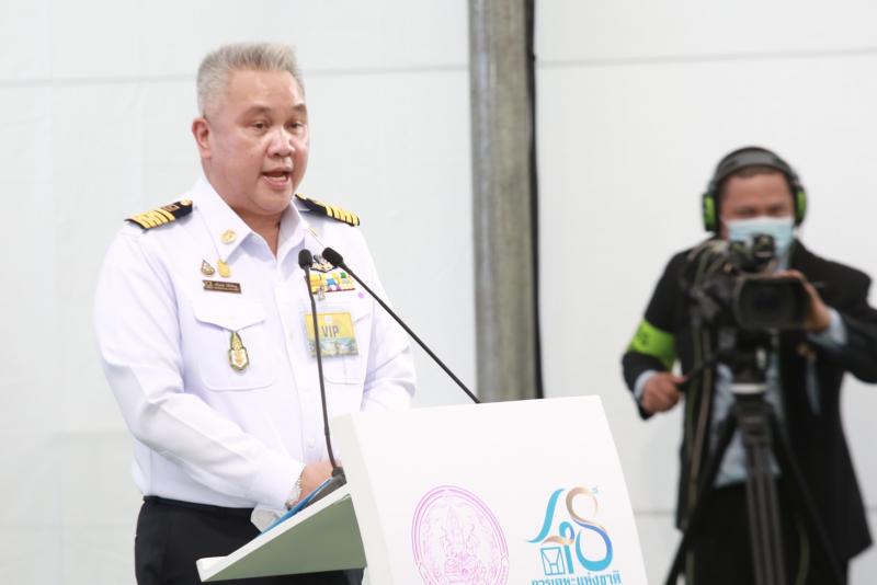 รมว.พม. พร้อมคณะผู�