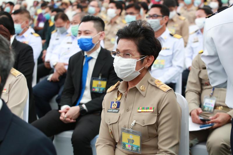 รมว.พม. พร้อมคณะผู�