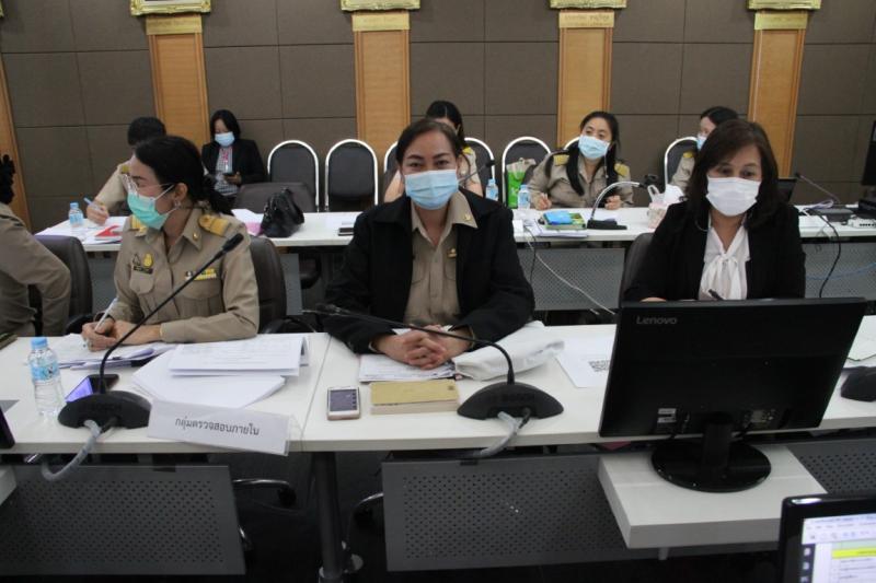 รองปลัด พม. เป็นปร�