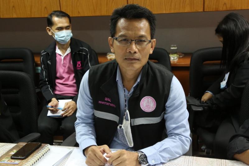 รองปลัด พม. เป็นปร�