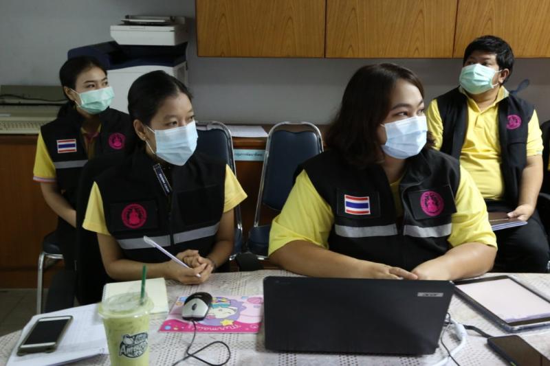 รองปลัด พม. เป็นปร�