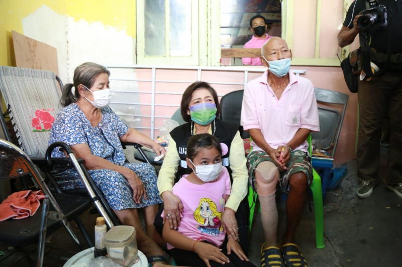 ปลัด พม. และ ผู้บริ�