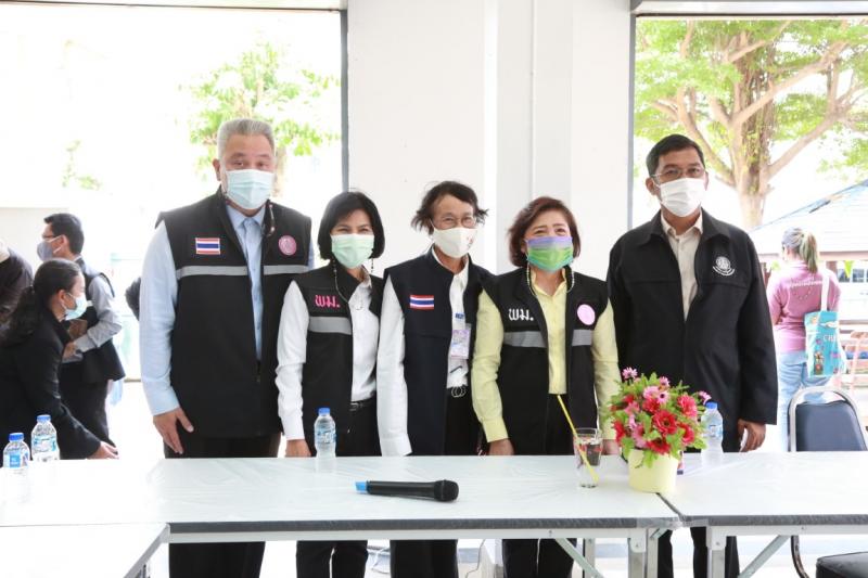 ปลัด พม. และ ผู้บริ�