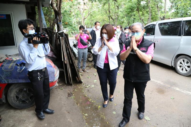 รองปลัด พม. พร้อมด�