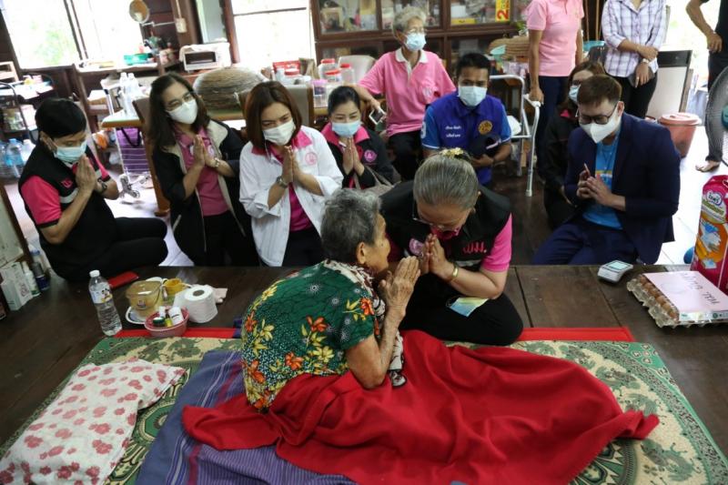 รองปลัด พม. พร้อมด�