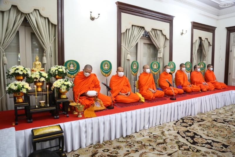 ปลัด พม. ร่วมถวายภ�