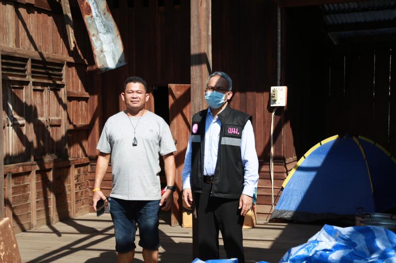 รมว.พม. พร้อมคณะผู�
