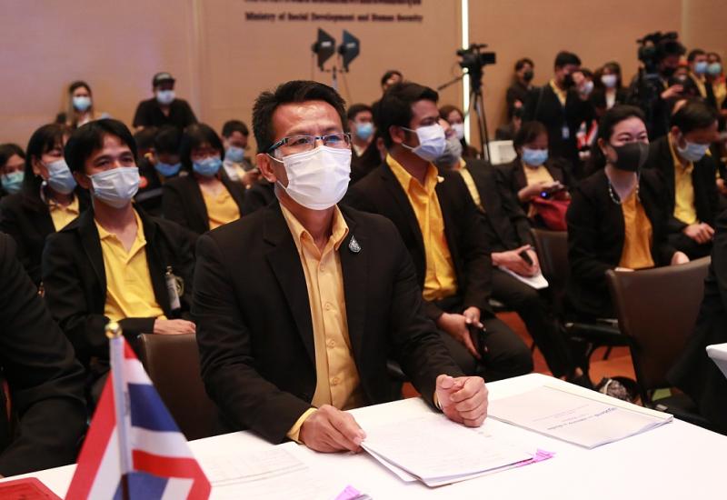 ปลัด พม. เป็นประธา�