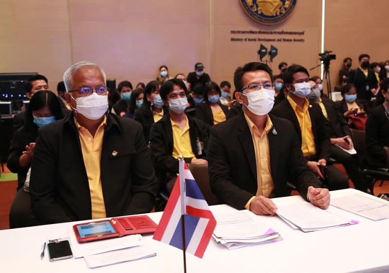 ปลัด พม. เป็นประธา�
