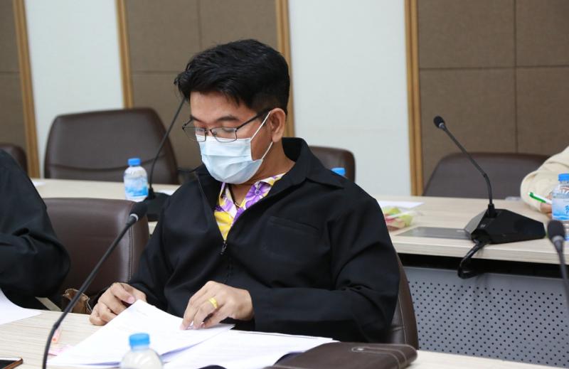 รองปลัด พม. เป็นปร�
