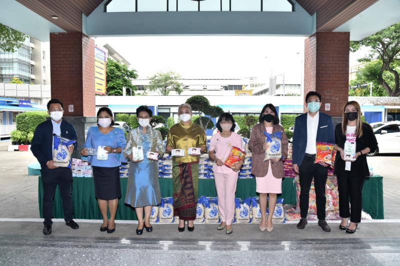 พม. พก. รับมอบสิ่งข�