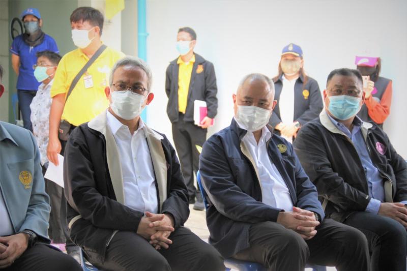 รองปลัด พม. และ รอง�